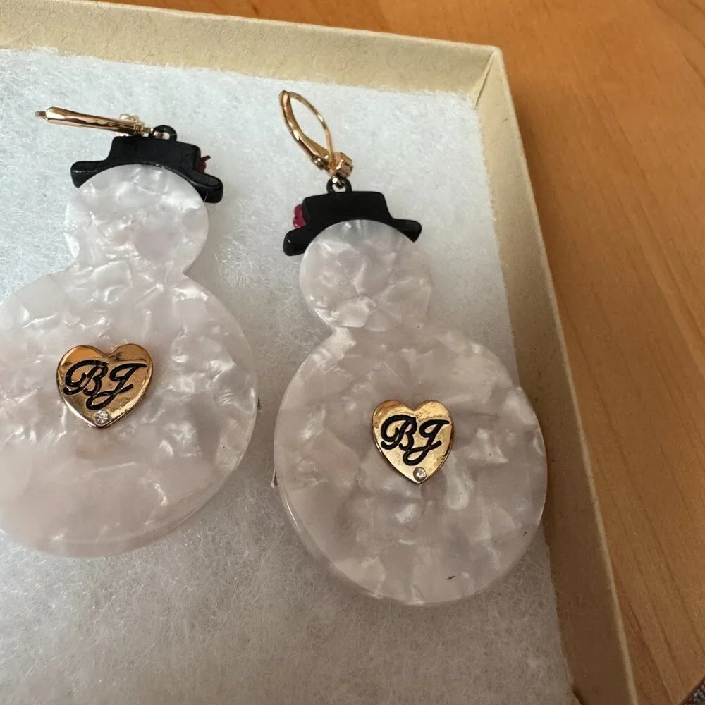 Betsey Johnson Snowman Drop Earrings w/Lever Backs